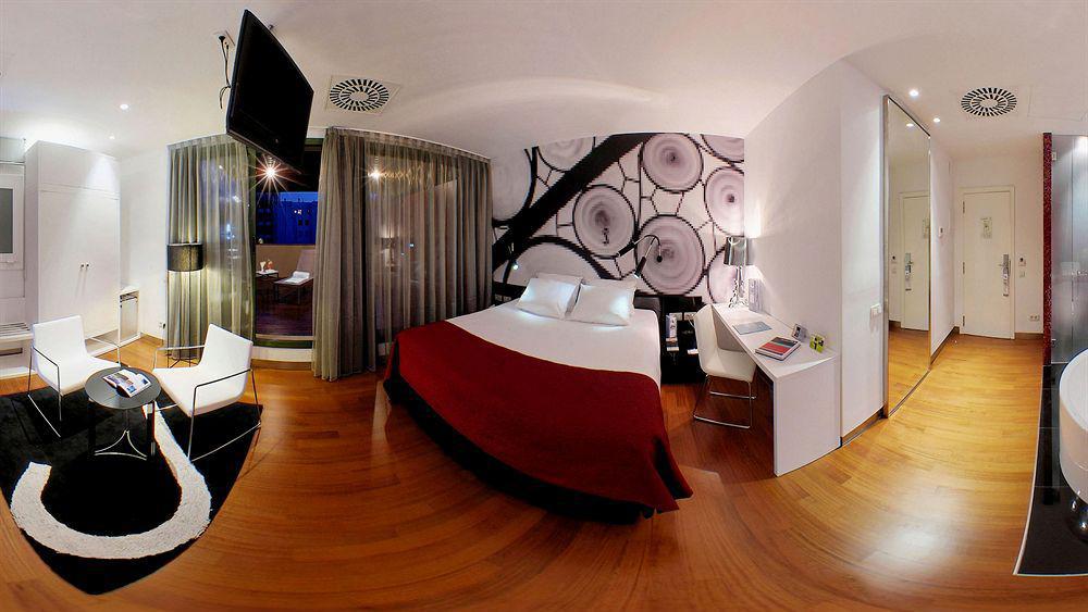 Hotel Bcn Design Barcelona Exterior foto A room at the hotel