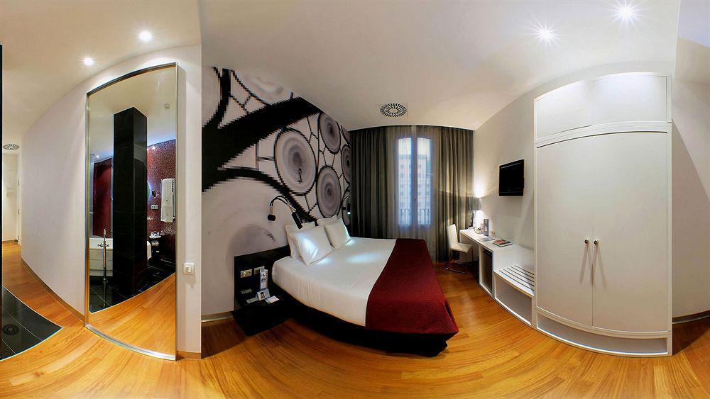 Hotel Bcn Design Barcelona Exterior foto A room at the hotel