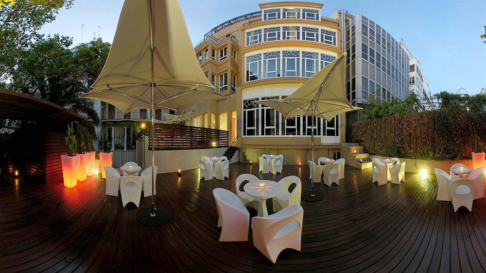 Hotel Bcn Design Barcelona Exterior foto The hotel's rooftop bar