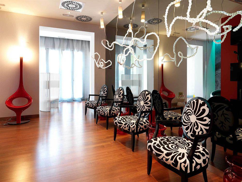 Hotel Bcn Design Barcelona Exterior foto The interior of the hotel